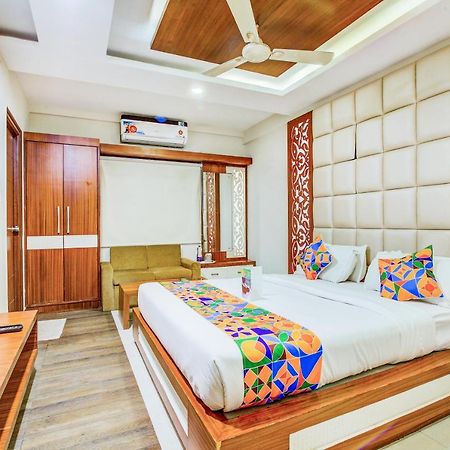 Fabhotel Empark Bangalore Exteriör bild