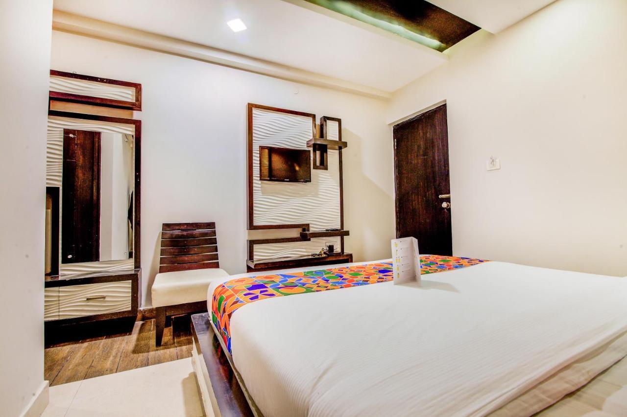 Fabhotel Empark Bangalore Exteriör bild