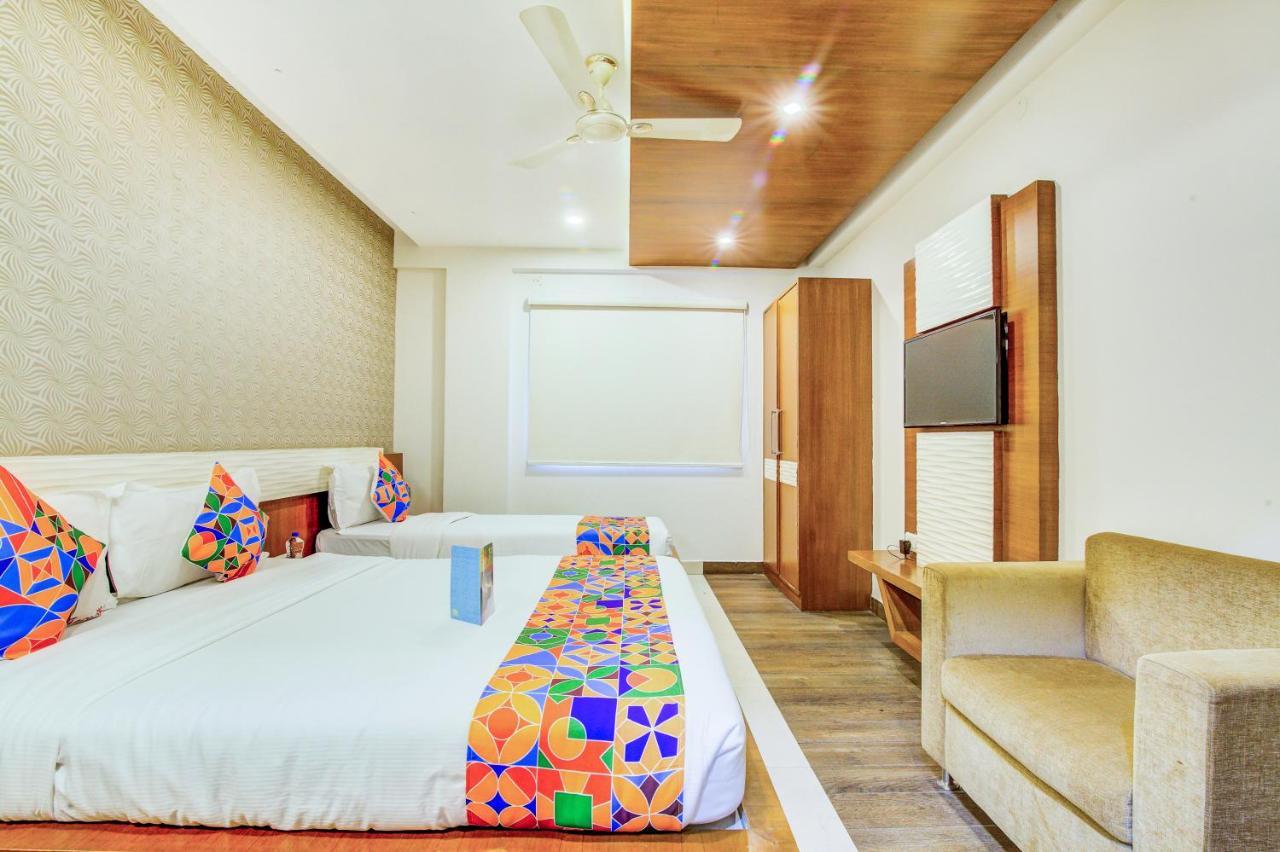 Fabhotel Empark Bangalore Exteriör bild