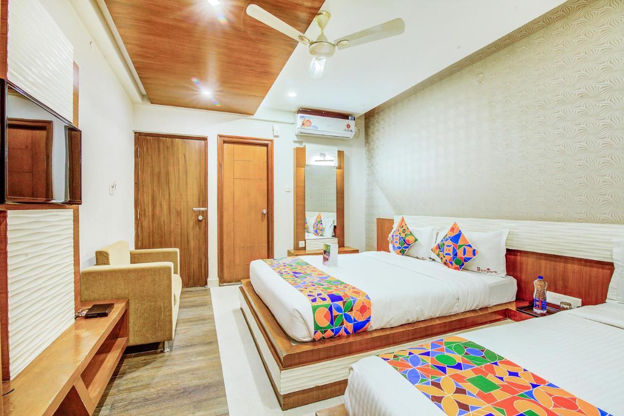 Fabhotel Empark Bangalore Exteriör bild
